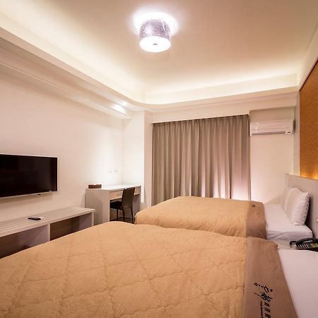 Yundu Business Hotel Mailiao Exterior photo