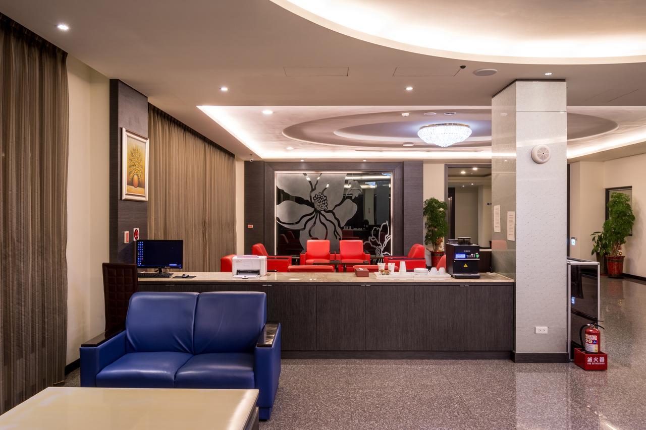 Yundu Business Hotel Mailiao Exterior photo