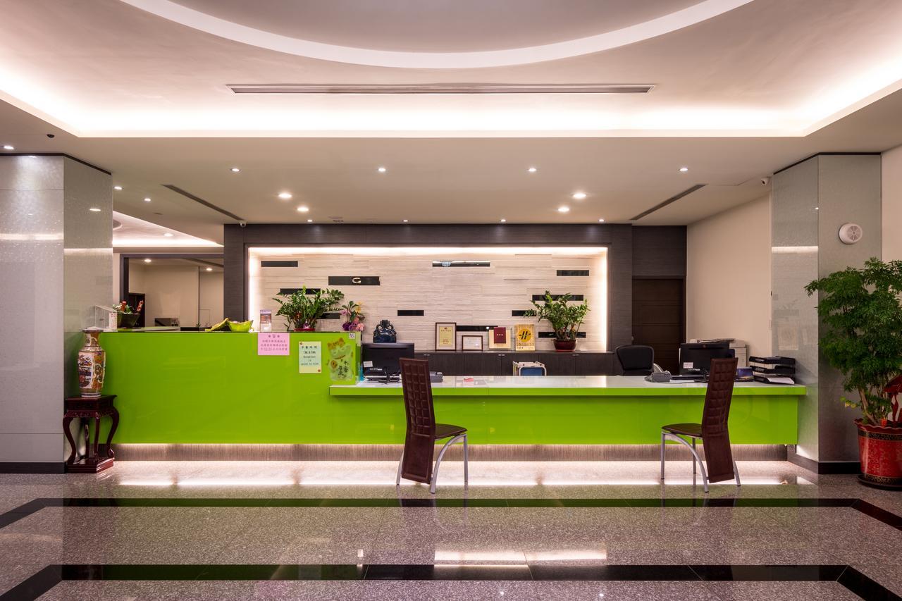Yundu Business Hotel Mailiao Exterior photo